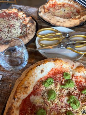 On the top is the Almàssera, the left is the Cullai, and the bottom is the Chulilla. at Pizzeria Km0 in Valencia