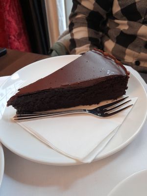Schokotorte (sehr mächtig😉) at Café Sa'SIS in Bad Soden