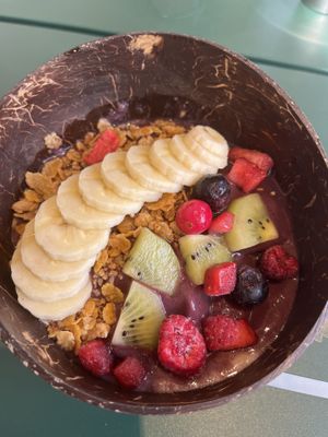 Açaí bowl  at Northern Eight Coffee in Kobe