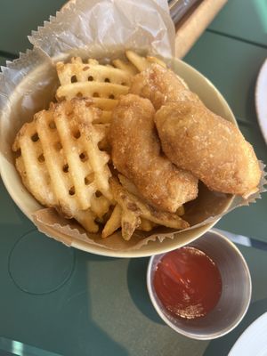Vegan fried chicken  at Northern Eight Coffee in Kobe