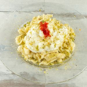 Halawat El Jeben

Libanesische Dessert-Spezialität at Allresto Beirut in Bern