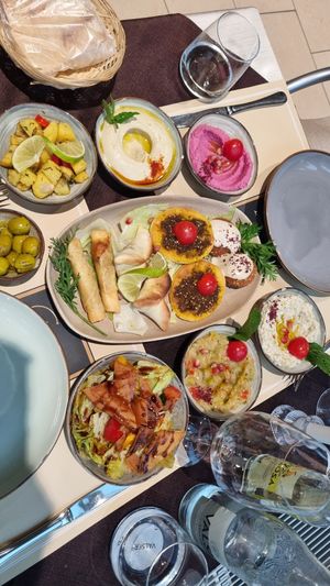 Vegetarian mezze plate at Allresto Beirut in Bern