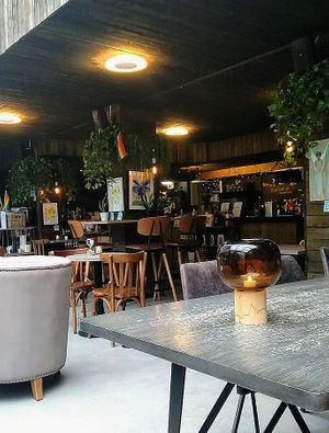 Coffee at Kardemomme Kaffibar in Forde