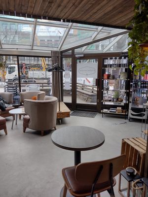  at Kardemomme Kaffibar in Forde