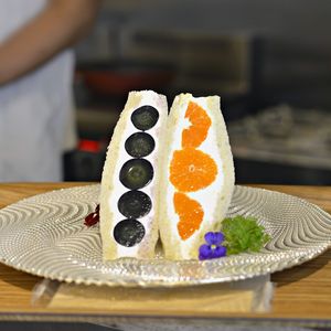 English belowヴィーガンフルーツサンドに「佐賀県産ハウスみかんと山梨県産巨峰」が新登場!! 【大豆ホイップの特徴】は何といっても at MERCY Vegan Factory in Osaka