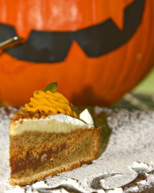 Pumpkin mont blanc tart at MERCY Vegan Factory in Osaka