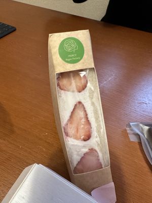 Strawberry sandwich  at MERCY Vegan Factory in Osaka