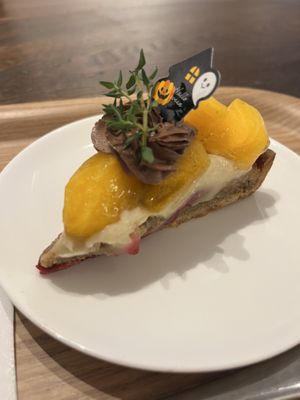 柿のタルト  at MERCY Vegan Factory in Osaka
