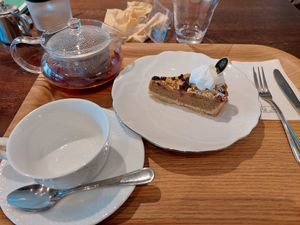 Banana and caramel cake with tea at MERCY Vegan Factory in Osaka