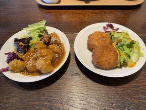 Fried cauliflower and croquettes  #Veganuary at MERCY Vegan Factory in Osaka