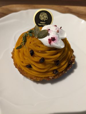 Pumpkin montblanc at MERCY Vegan Factory in Osaka