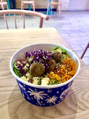 Falafel poké bowl  at POKAWA in Nice