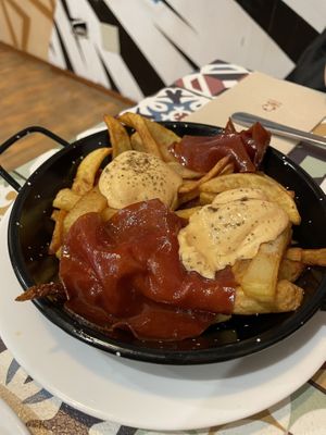 Huevos rotos con jamón   at MMVF in Alcorcon