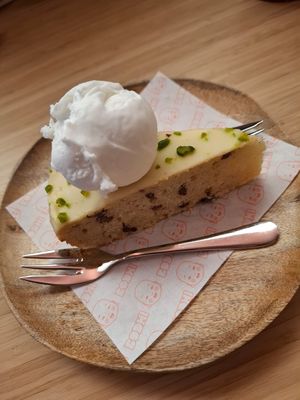 Banana cake at Bodhi in Leuven