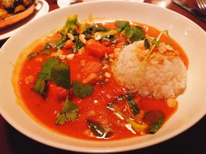 curri rojo de garbanzos  at River & Post in Hyde Park