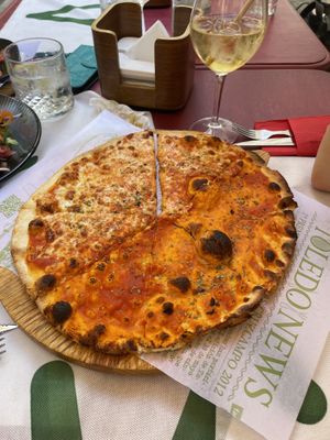   at Pizzería Comes in Toledo