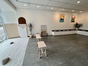 Minimalistic decor at Hea Tea & Coffee in Aberdeen