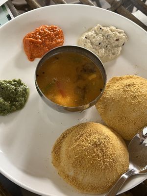 garlic iddly  at Anna's Mess in Rishikesh