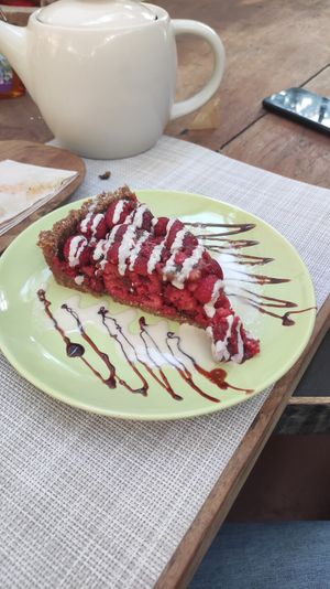 Raw berry pie at Earth Cafe - Maybe closed in Enschede