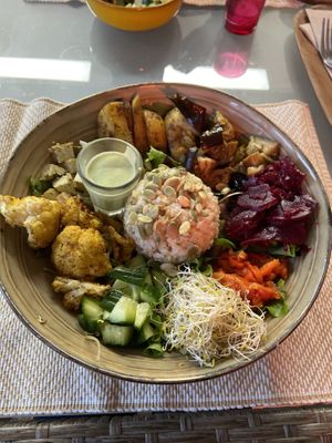 Dragon bowl: huge, but quite good. The cauliflower was too raw for me though. at Earth Cafe - Maybe closed in Enschede