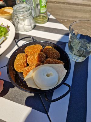  at Grand Cafe Zeezicht in West-terschelling