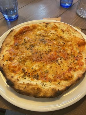 Pizza margarita (ask to make vegan): €11,50  at Sa Classic in Blanes