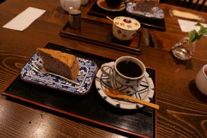 addition to menu: Coffee and drink set
- half a cake
- coffee at Nezu no ya in Tokyo