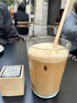 Fredo espresso with almond milk   at Magasand Retiro in Madrid