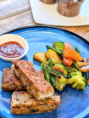Sticky rice with seaweed and veggies at Nigiro Teacafe in Cape Town
