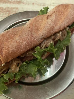 Sándwich de lomito de seitan  #Veganuary at Coma Veggie in Buenos Aires