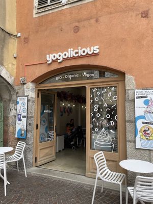   at Yogolicious in Annecy