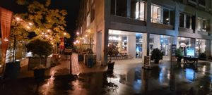  at Le Monde in Duebendorf