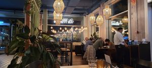  at Le Monde in Duebendorf