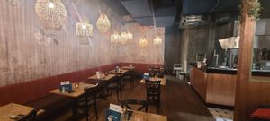  at Le Monde in Duebendorf