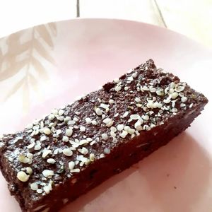 Vegan Raw Brownie at Burbuja para Conejos in Tulum