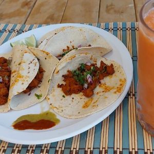 Tacos de pastor de soya at Burbuja para Conejos in Tulum