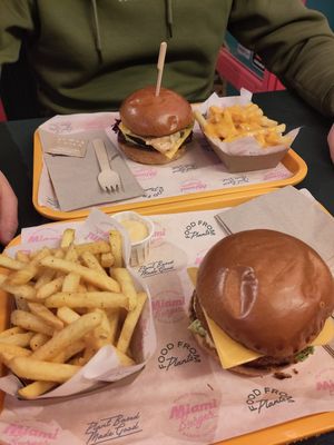  at The Sunny Burger Co. in Amsterdam