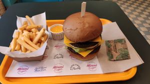 The Big Hack with fries and cheddar sauce at The Sunny Burger Co. in Amsterdam