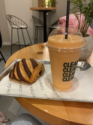 pain au chicolat and smoothie  at Clean Kitchen Club Notting Hill in West London