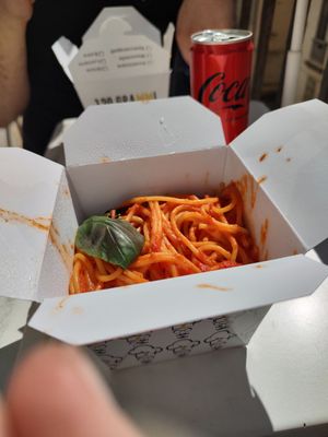 Fresco at 120 Grammi Spaghetti Takeaway in Naples