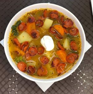 Frankfurter soup with vegan sausage at Csillag Büfé a Rómain in Budapest