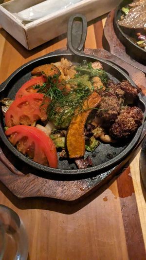  at Las Dos Caras in Tokyo