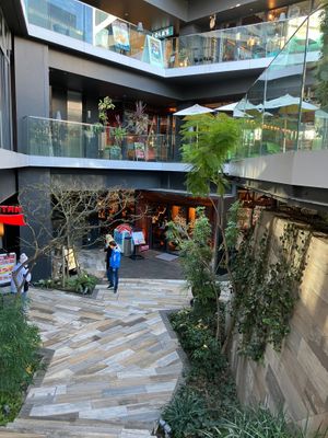  at Las Dos Caras in Tokyo