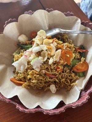 stir fried noodles   at Warung Ceria Vegetarian in Tabanan