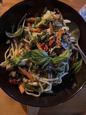 Linguine with sautéed veggies  at Tempêro d'Maria in Vila Nova De Gaia