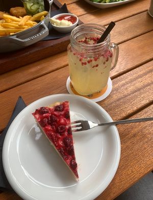 Raspberry Cheesecake  at Nichtschwimmer in Bielefeld