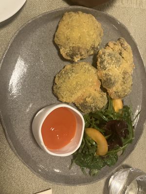 Lions Maine mushrooms   at Fermento in Sagres