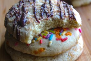 Sugar cookies ~ vegan and gluten free at Cosmic Bakery in Miami Lakes