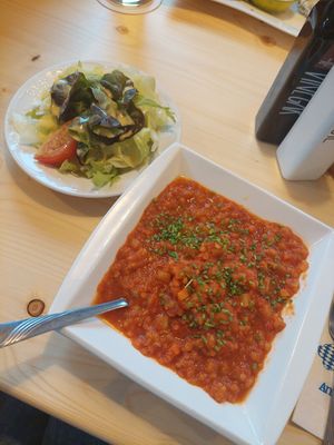 Linsen-Kartoffeleintopf + kleiner grüner Salat at Restaurant Dorfwirt in Pfronten