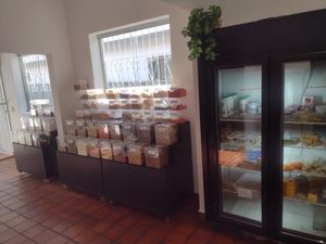 Geladeiras e produtos a granel at Santa Planta Food in Sao Caetano Do Sul